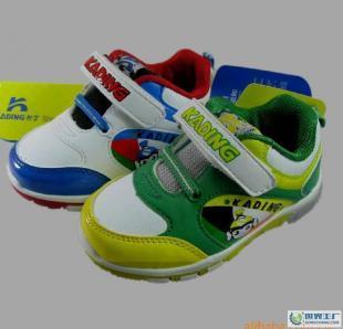 2011年經典款 正品卡丁女童春款戶外運動鞋（22-26碼）二手轉讓